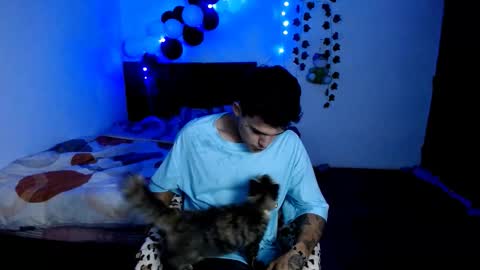 Snapshot of freddy_romans2 chatting on November 12, 2025, 2:50 pm freddy romans online show from November 12, 2025, 2:50 pm