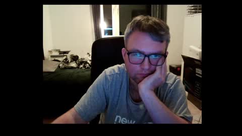 Fredrik online show from December 27, 2024, 11:21 pm