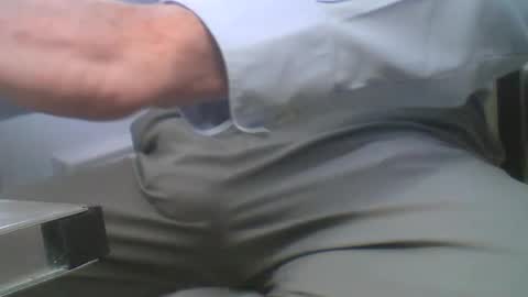 Snapshot of freeballerbrian chatting on February 13, 2025, 6:27 pm Free BallerBrian online show from February 13, 2025, 6:27 pm