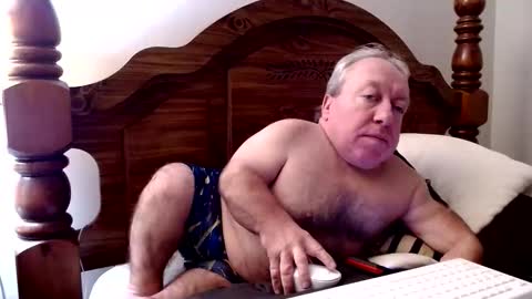 Cute Lil Man online show from December 18, 2025, 8:31 am