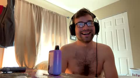 Snapshot of freezeskiii chatting on September 12, 2025, 2:50 pm freezeskiii online show from September 12, 2025, 2:50 pm