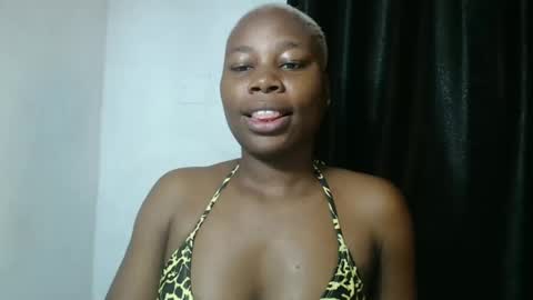 frekkymorelle online show from February 10, 2025, 4:08 am