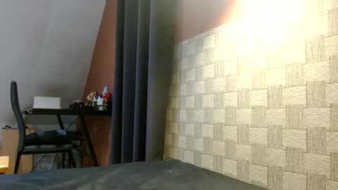 Snapshot of french59121 chatting on December 8, 2024, 7:43 pm Antoine online show from December 8, 2024, 7:43 pm