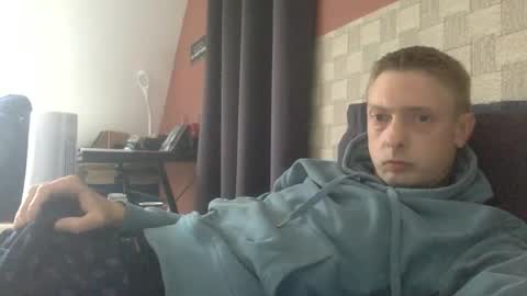 Snapshot of french59121 chatting on October 17, 2025, 3:36 pm Antoine online show from October 17, 2025, 3:36 pm