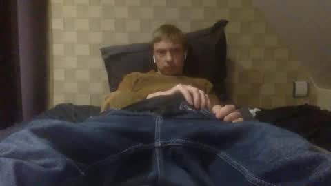 Snapshot of french59121 chatting on December 14, 2025, 4:23 pm Antoine online show from December 14, 2025, 4:23 pm