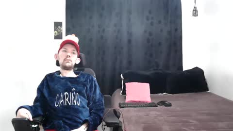 Snapshot of frenchroulette chatting on December 22, 2024, 11:11 am Thomas y Sophia online show from December 22, 2024, 11:11 am