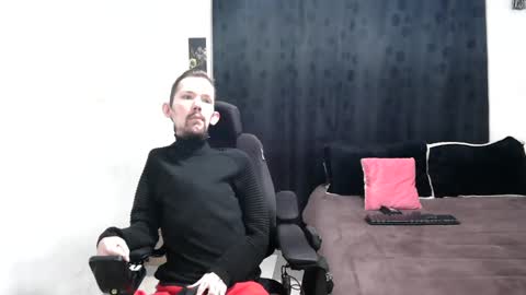 Snapshot of frenchroulette chatting on March 2, 2025, 9:53 am Thomas y Sophia online show from March 2, 2025, 9:53 am