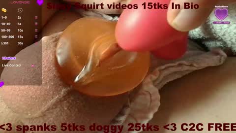 Snapshot of frenulumsnap chatting on November 29, 2025, 2:42 pm Meadow online show from November 29, 2025, 2:42 pm