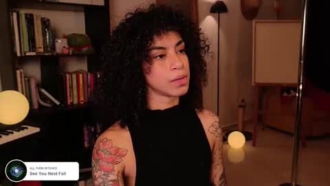 Snapshot of fresatanica chatting on November 19, 2025, 4:45 am Vale online show from November 19, 2025, 4:45 am