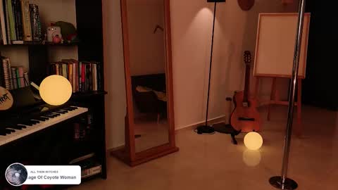 Snapshot of fresatanica chatting on December 2, 2025, 2:06 am Vale online show from December 2, 2025, 2:06 am