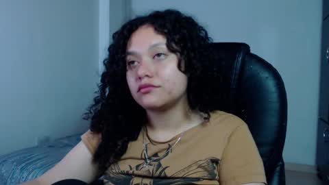 Snapshot of freud_x_louise1 chatting on December 7, 2024, 10:01 am Louise online show from December 7, 2024, 10:01 am