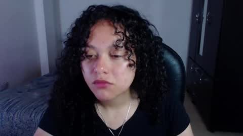 Snapshot of freud_x_louise1 chatting on December 23, 2024, 3:29 am Louise online show from December 23, 2024, 3:29 am