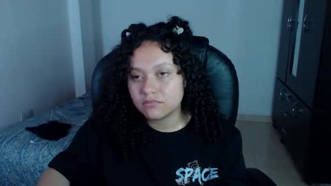 Snapshot of freud_x_louise1 chatting on December 29, 2024, 10:23 am Louise online show from December 29, 2024, 10:23 am