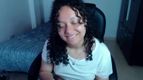 Snapshot of freud_x_louise1 chatting on December 30, 2024, 9:16 am Louise online show from December 30, 2024, 9:16 am