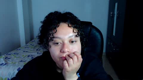 Snapshot of freud_x_louise1 chatting on January 3, 2025, 9:04 am Louise online show from January 3, 2025, 9:04 am