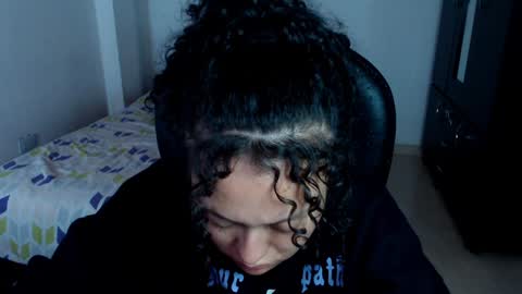 Snapshot of freud_x_louise1 chatting on January 3, 2025, 12:08 pm Louise online show from January 3, 2025, 12:08 pm