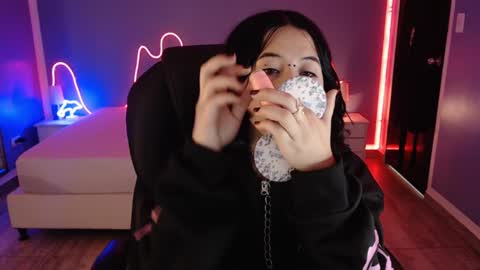 Snapshot of frida_lassi_ chatting on February 11, 2025, 12:37 pm frida_lassi_ online show from February 11, 2025, 12:37 pm