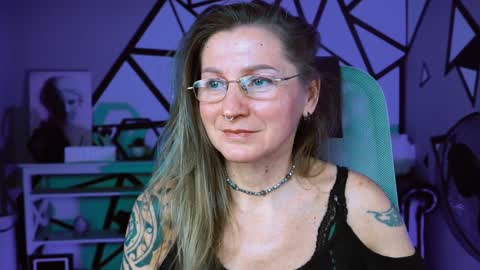 Snapshot of fridatander chatting on January 23, 2025, 9:08 am Frida Tander online show from January 23, 2025, 9:08 am