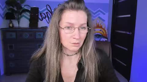 Snapshot of fridatander chatting on March 8, 2025, 1:03 pm Frida Tander online show from March 8, 2025, 1:03 pm