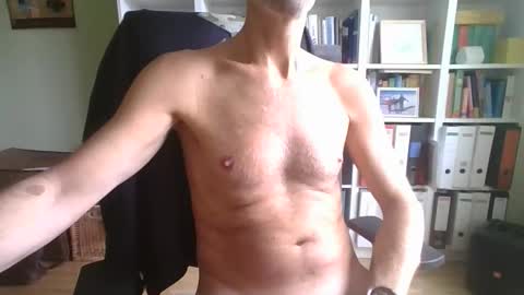 frisco69 online show from November 9, 2025, 10:13 am