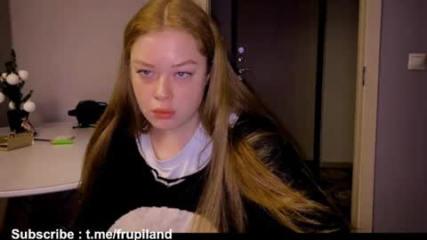 Snapshot of frupi_land chatting on January 2, 2025, 1:19 pm OPEN PVTJulia and Wayne online show from January 2, 2025, 1:19 pm