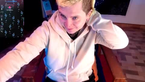          HEHIM  online show from January 20, 2025, 12:28 pm