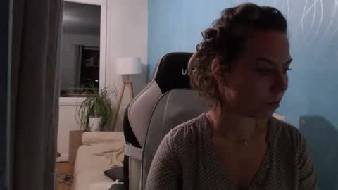 La online show from October 23, 2025, 9:46 pm