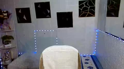 fuckme811826 online show from November 8, 2025, 10:26 am