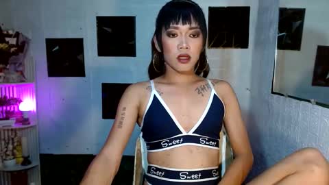 fuckme811826 online show from December 3, 2025, 11:30 am