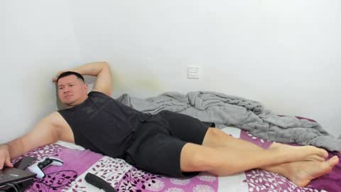 Snapshot of fuckynations chatting on December 8, 2024, 2:41 pm Fuckdirtymen online show from December 8, 2024, 2:41 pm