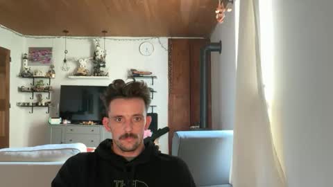 fudde online show from October 17, 2025, 12:19 pm