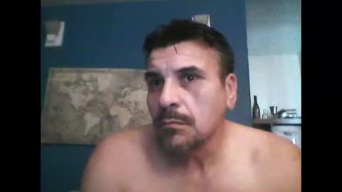 fuego1ento22 online show from November 17, 2025, 11:10 pm