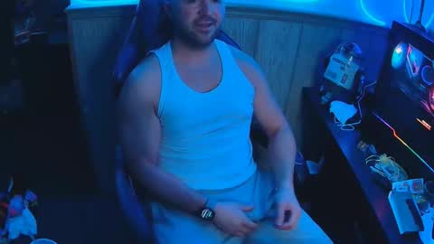 fufupop online show from November 9, 2025, 7:17 am