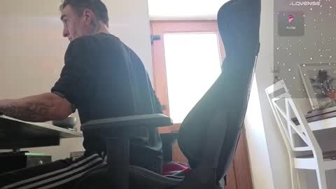 Snapshot of fullartofsex chatting on October 6, 2025, 10:34 am FullArtOfSex online show from October 6, 2025, 10:34 am