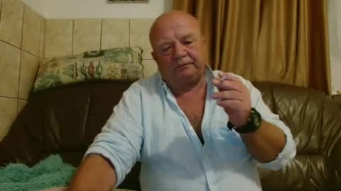 fullballs6 online show from September 10, 2025, 2:11 am