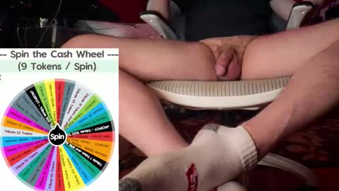 Snapshot of fullofkinks chatting on November 25, 2025, 8:31 pm Fullofkink online show from November 25, 2025, 8:31 pm