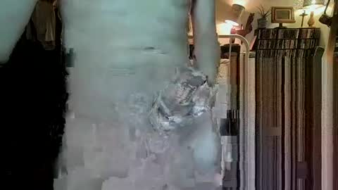 Snapshot of fullsvc chatting on November 9, 2025, 5:11 pm fullsvc online show from November 9, 2025, 5:11 pm