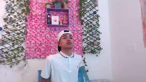 funny_and_horny online show from October 21, 2025, 4:13 am