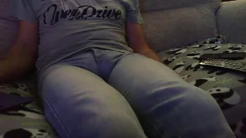 Snapshot of funslimguy chatting on January 21, 2025, 11:34 pm Funslimguy online show from January 21, 2025, 11:34 pm