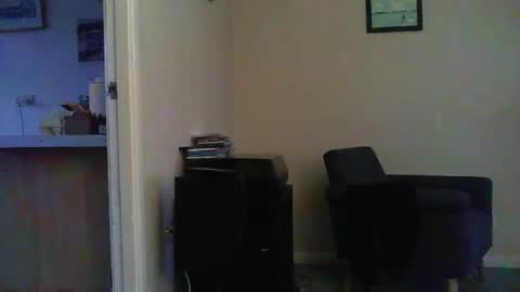 Snapshot of funslimguy chatting on March 3, 2025, 5:39 pm Funslimguy online show from March 3, 2025, 5:39 pm