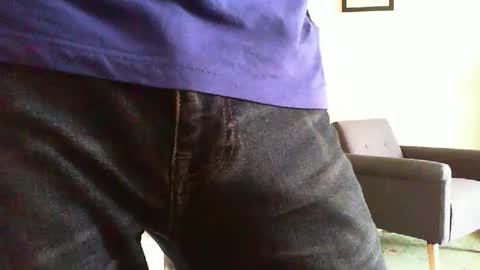 Snapshot of funslimguy chatting on November 1, 2025, 11:34 am Funslimguy online show from November 1, 2025, 11:34 am