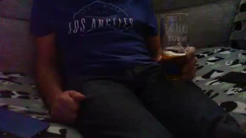 Snapshot of funslimguy chatting on November 21, 2025, 8:51 pm Funslimguy online show from November 21, 2025, 8:51 pm