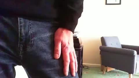 Snapshot of funslimguy chatting on November 22, 2025, 12:26 pm Funslimguy online show from November 22, 2025, 12:26 pm