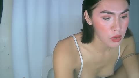 LIL LEE online show from March 3, 2025, 11:55 am