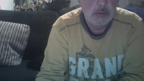 Snapshot of futbolin95 chatting on December 9, 2024, 12:01 am futbolin95 online show from December 9, 2024, 12:01 am