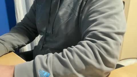 fuzitzu2 online show from February 6, 2025, 7:40 pm