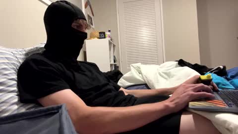 Snapshot of fuzzie_07 chatting on January 27, 2025, 11:43 am fuzzie_07 online show from January 27, 2025, 11:43 am