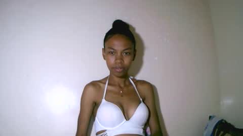 fyah1027 online show from November 19, 2025, 3:17 am