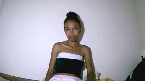 fyah1027 online show from December 2, 2025, 4:40 am