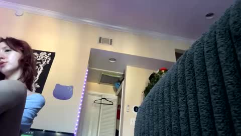 Snapshot of g0ddessluna1800 chatting on February 21, 2025, 2:16 pm Goddess Luna online show from February 21, 2025, 2:16 pm